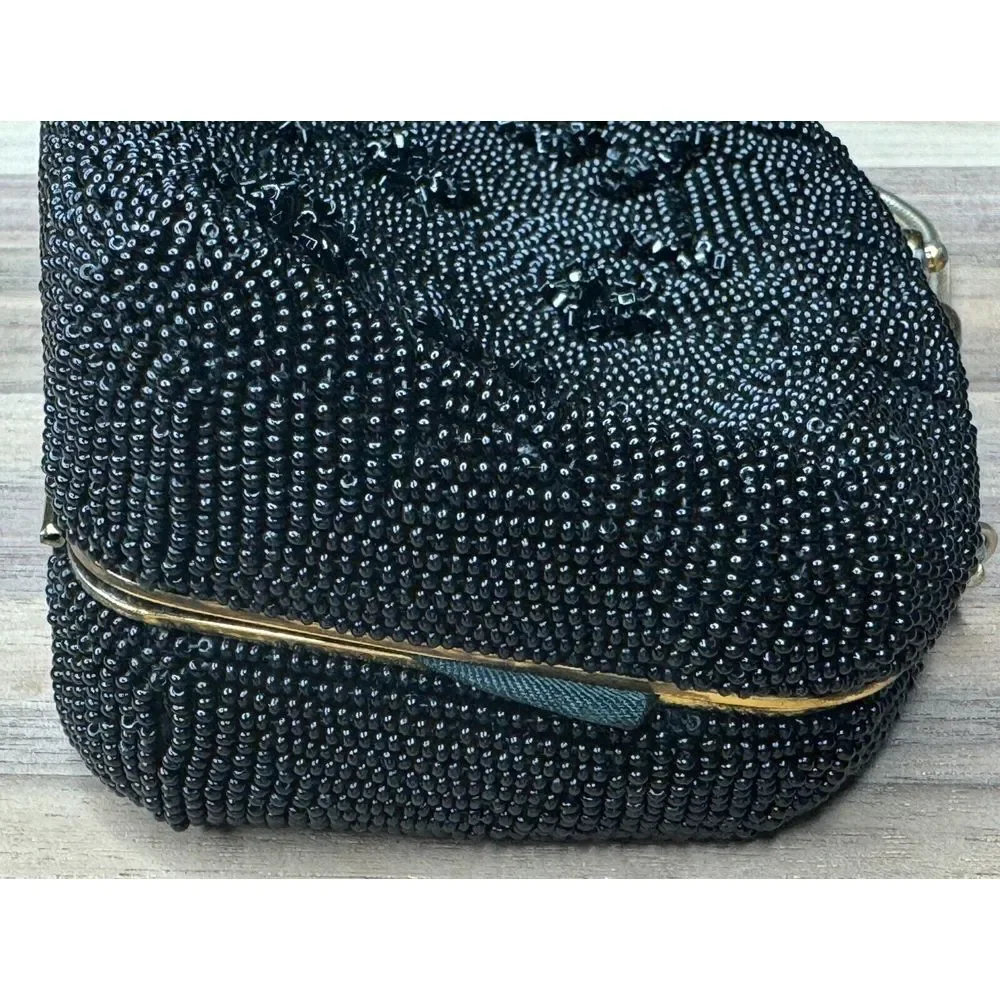Flower Beaded Pattern Vintage Kiss Clasp Black Clutch Purse With‎ Hand Strap